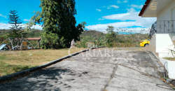 Vende Residencia en San Carlitos